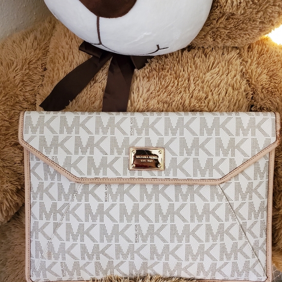SALE Michael Kors 2pcs purse - Picture 3 of 7